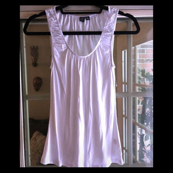 SAKS FITH AVE TANK would fit xs up to medium very stretchy - Picture 1 of 3